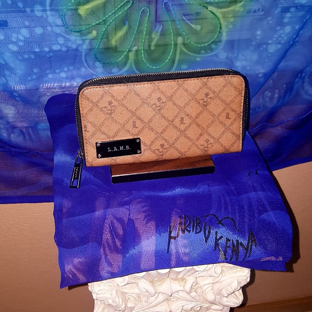 L.A.M.B. tan beautiful leather wallet. Unused